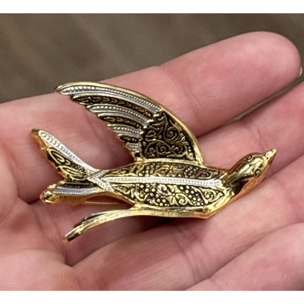 Vintage Toledo Damascene Flying Bird Swallow Brooch Pin